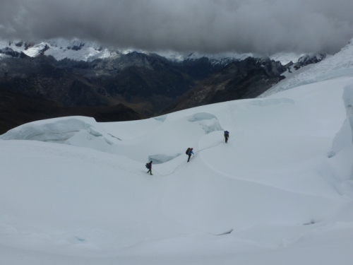bajando por el glaciar. foto: Javier García